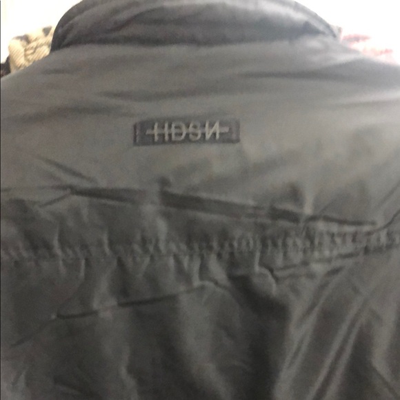 Hudson Cropped Black Puffer Jacket (not missing button was just being lazy!) - Picture 3 of 4